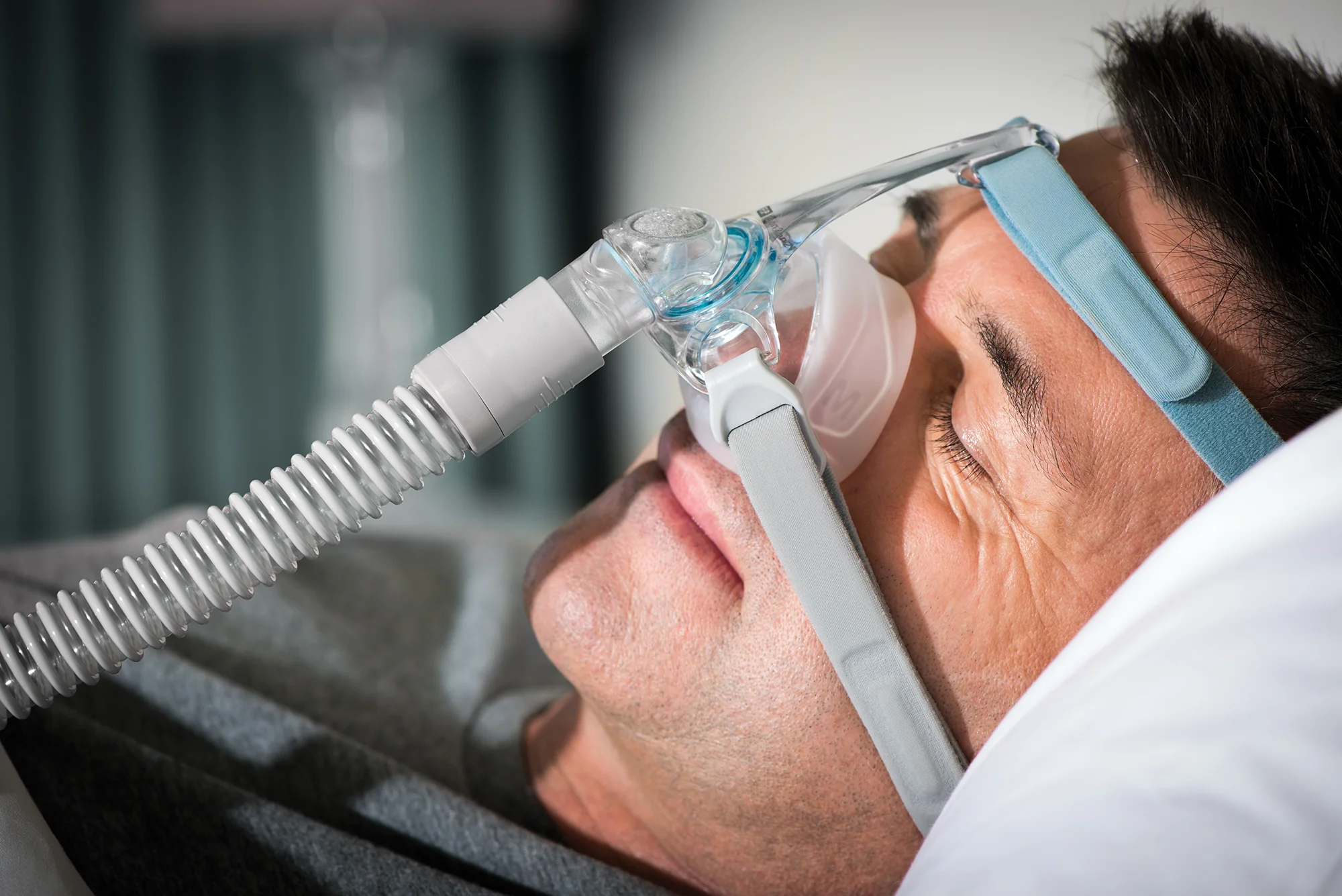 F&P Eson 2 Nasal Mask with Fitpack - Image 5