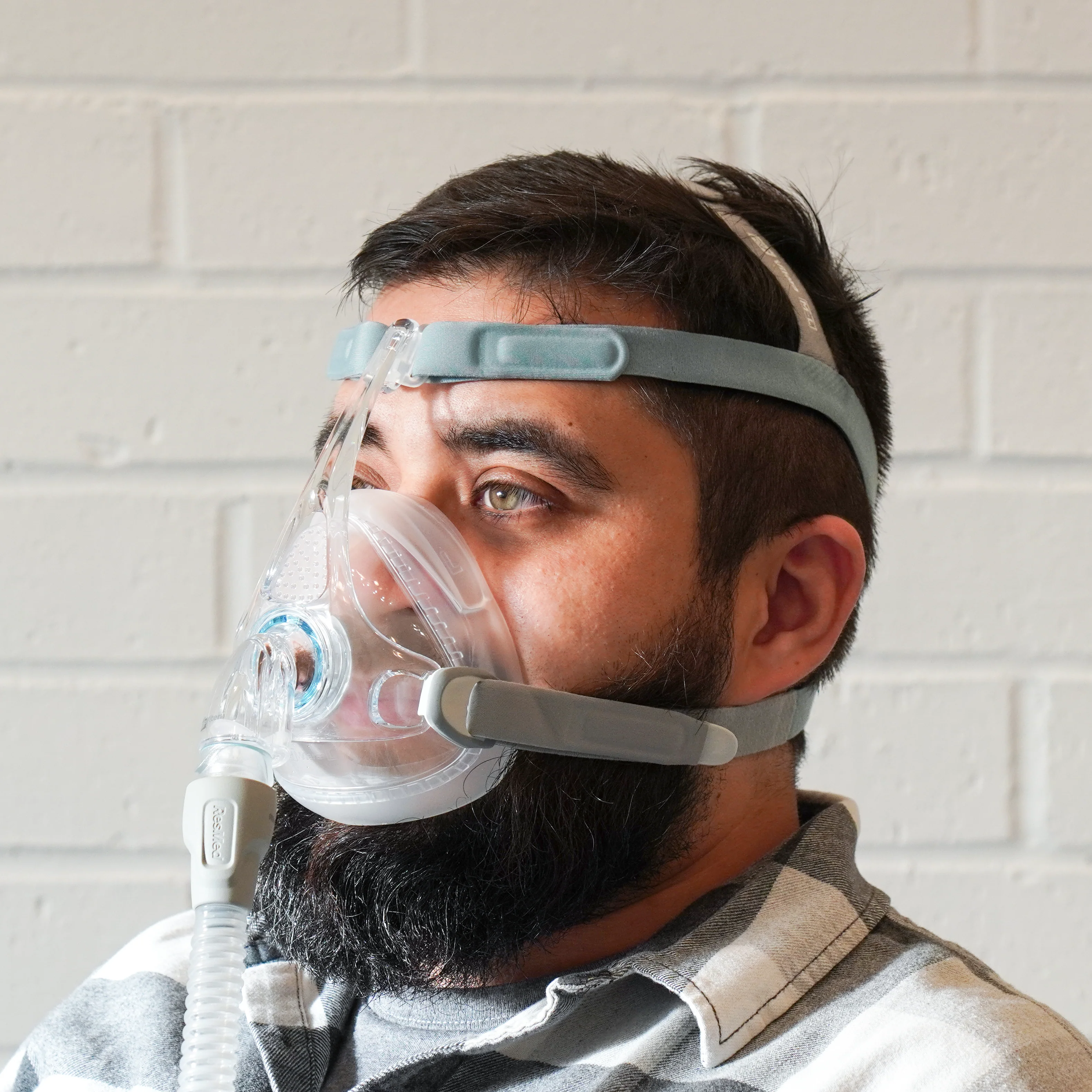F&P Vitera Full Mask (2 Medium Cushions) - Image 4