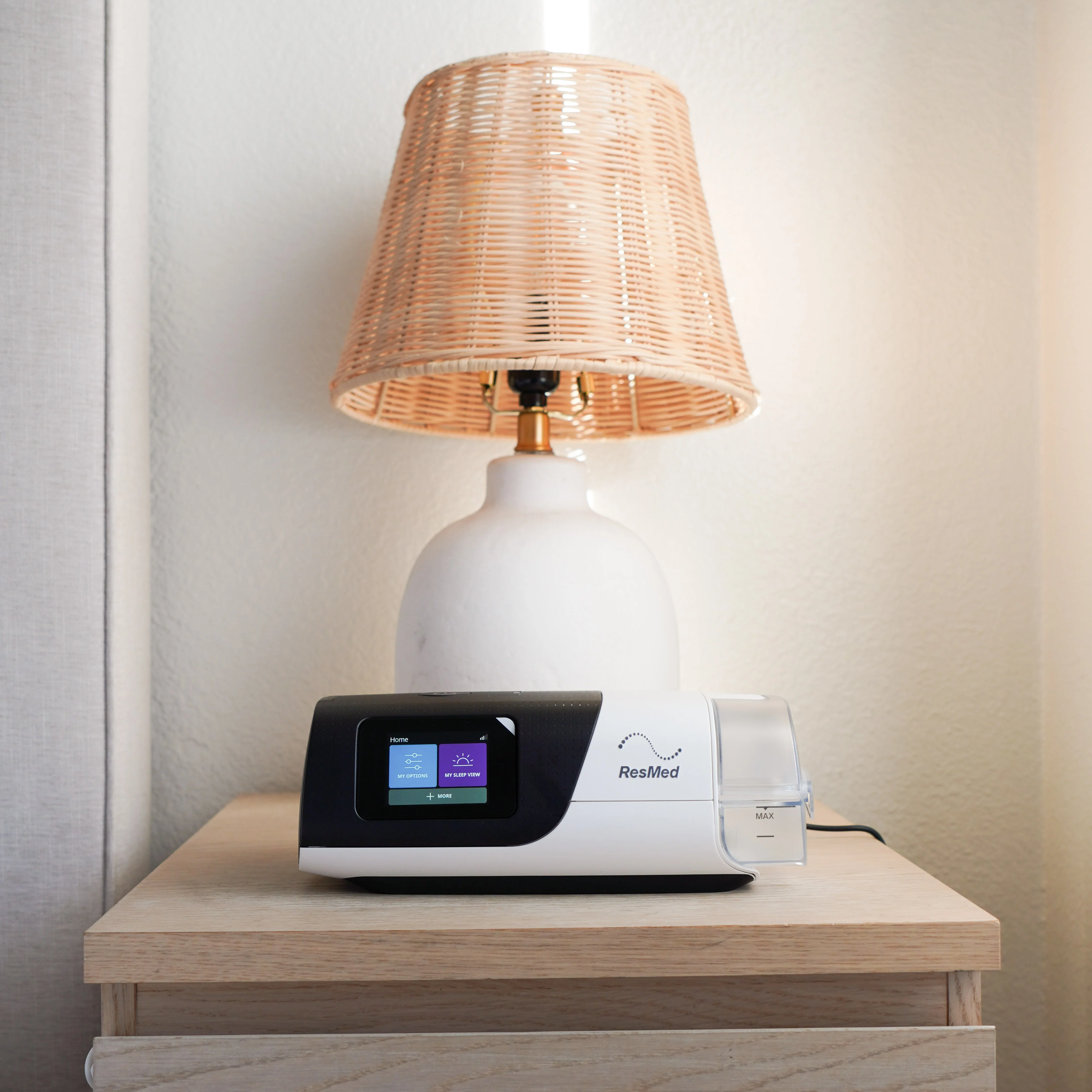 ResMed AirSense 11 AutoSet CPAP Machine - Image 4